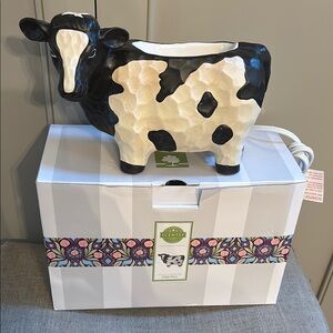 SCENTSY DEJA MOO COW ELECTRIC FULL SIZE WAX WARMER! New!